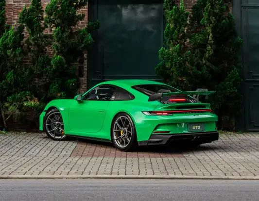 PORSCHE-911-2021
