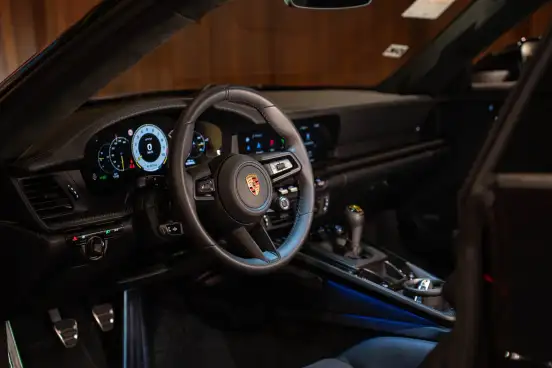 PORSCHE-911-2025