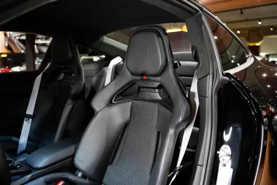PORSCHE-911-2025