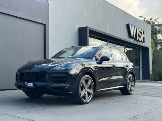 PORSCHE-CAYENNE-2022