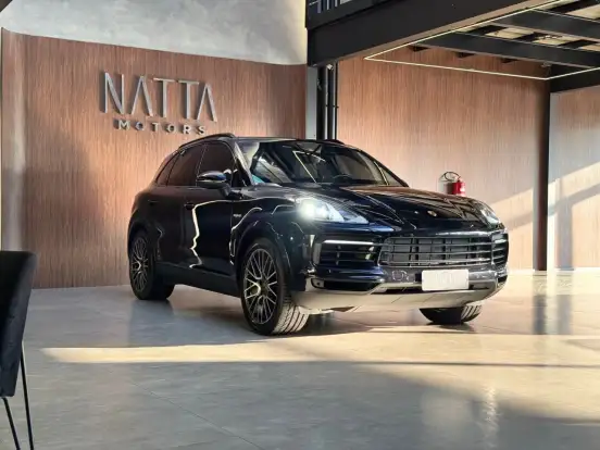 PORSCHE-CAYENNE-2021