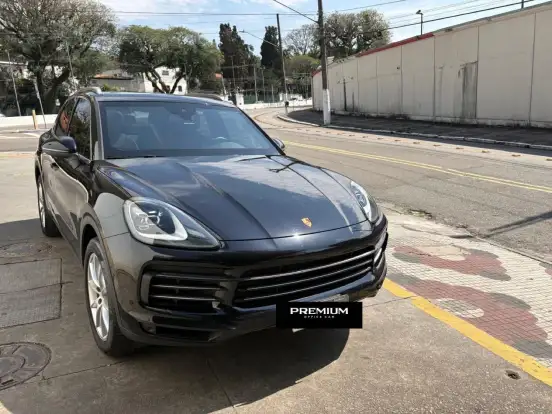 PORSCHE-CAYENNE-2018