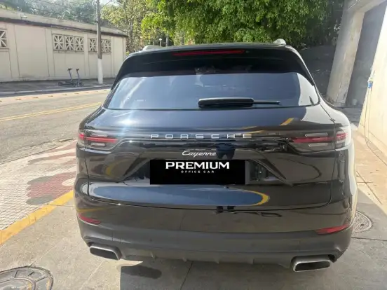 PORSCHE-CAYENNE-2018
