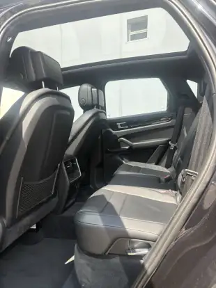 PORSCHE-CAYENNE-2018