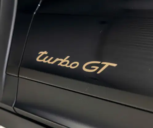 PORSCHE-CAYENNE-2022