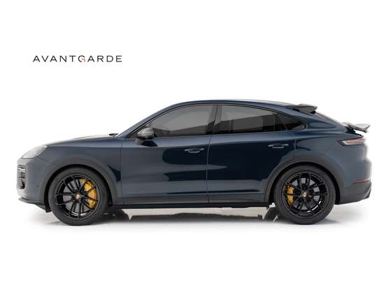 PORSCHE-CAYENNE-2025