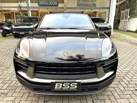 PORSCHE-MACAN-2023