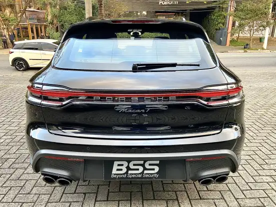PORSCHE-MACAN-2023