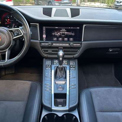 PORSCHE-MACAN-2019