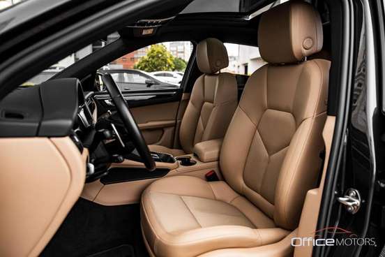 PORSCHE-MACAN-2022