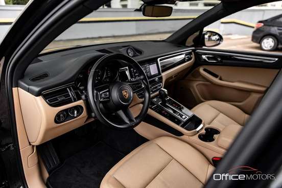 PORSCHE-MACAN-2022