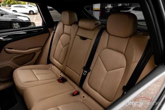 PORSCHE-MACAN-2022