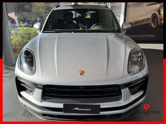 PORSCHE-MACAN-2025