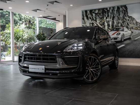 PORSCHE-MACAN-2025