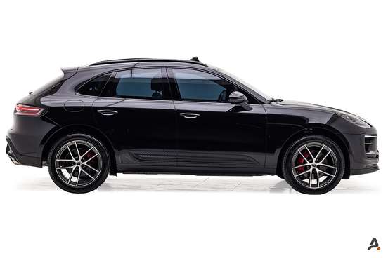PORSCHE-MACAN-2023