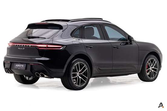 PORSCHE-MACAN-2023