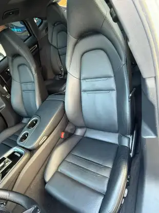 PORSCHE-PANAMERA-2023