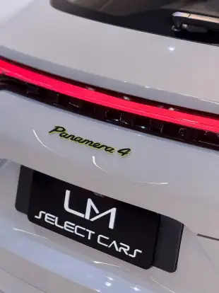 PORSCHE-PANAMERA-2023