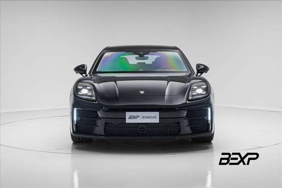 PORSCHE-PANAMERA-2025