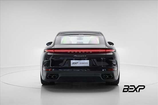 PORSCHE-PANAMERA-2025