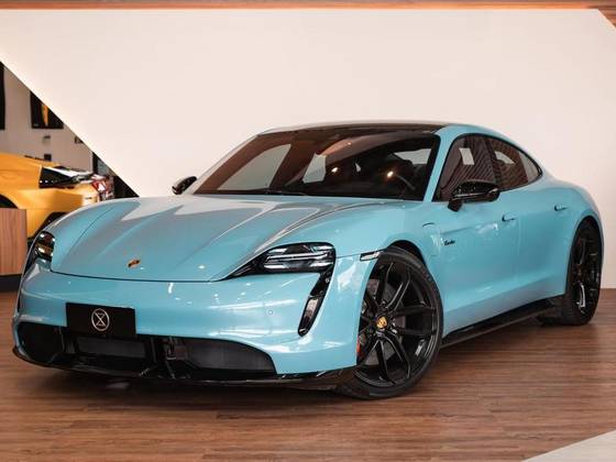 Porsche Taycan Turbo Elétrico
