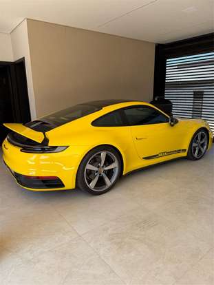 PORSCHE-911-2024