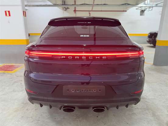 PORSCHE-CAYENNE-2025