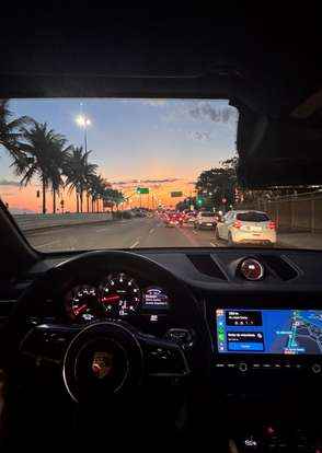 PORSCHE-MACAN-2019
