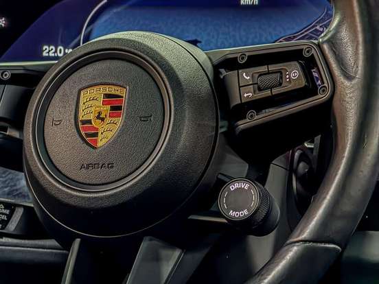 PORSCHE-TAYCAN-4S ELÉTRICO PORSCHE-TAYCAN-2020
