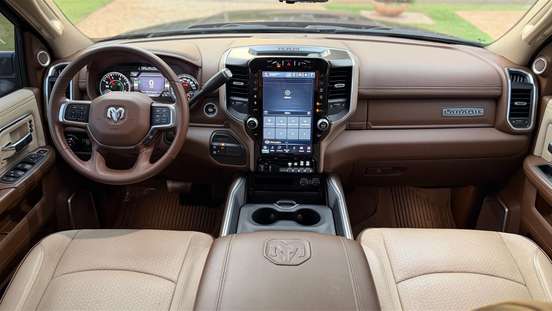 RAM-2500-6.7 I6 TURBO DIESEL LARAMIE QUARTO DE MILHA CD 4X4 AUTOMÁTICO RAM-2500-2021