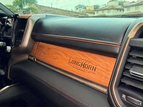 RAM-3500-6.7 I6 TURBO DIESEL LIMITED LONGHORN CD 4X4 AUTOMÁTICO RAM-3500-2023