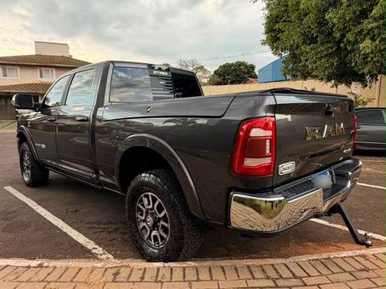 RAM-3500-6.7 I6 TURBO DIESEL LIMITED LONGHORN CD 4X4 AUTOMÁTICO RAM-3500-2023