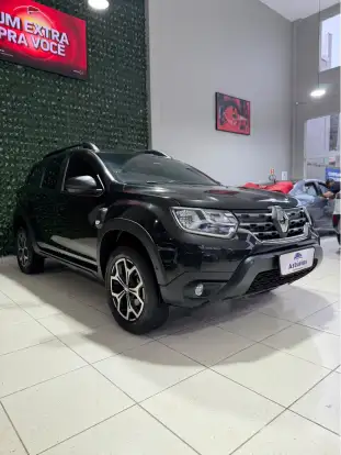 RENAULT-DUSTER-2022