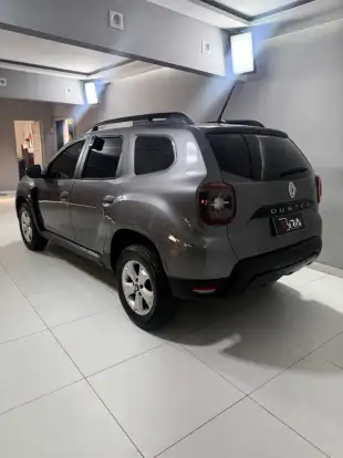 RENAULT-DUSTER-2023