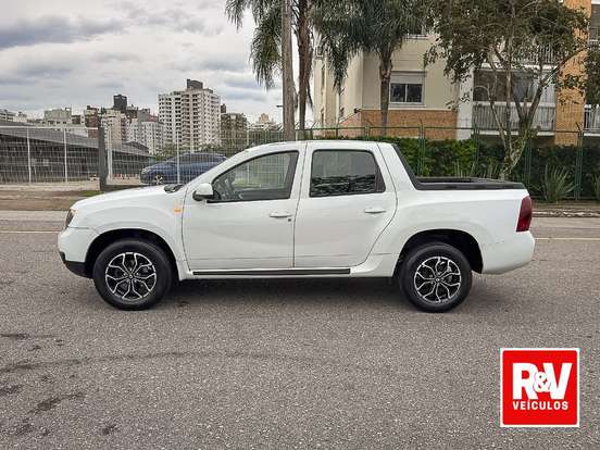 RENAULT-DUSTER-2019