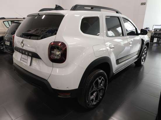 RENAULT-DUSTER-2023