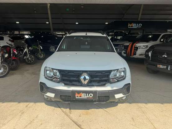 RENAULT-DUSTER-2023