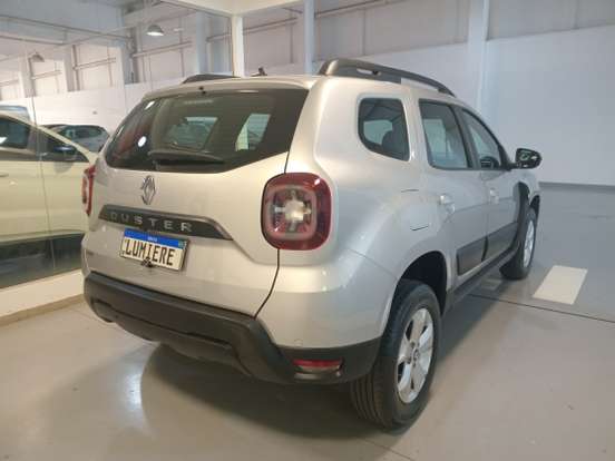 RENAULT-DUSTER-2023