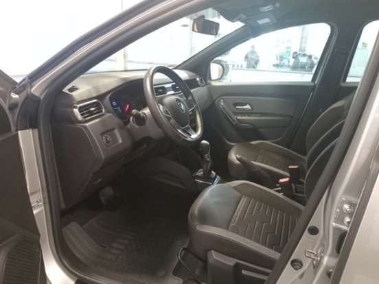RENAULT-DUSTER-2023