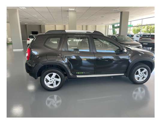 RENAULT-DUSTER-2012