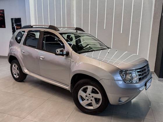 RENAULT DUSTER 2.0 DYNAMIQUE 4X2 16V FLEX 4P AUTOMÁTICO