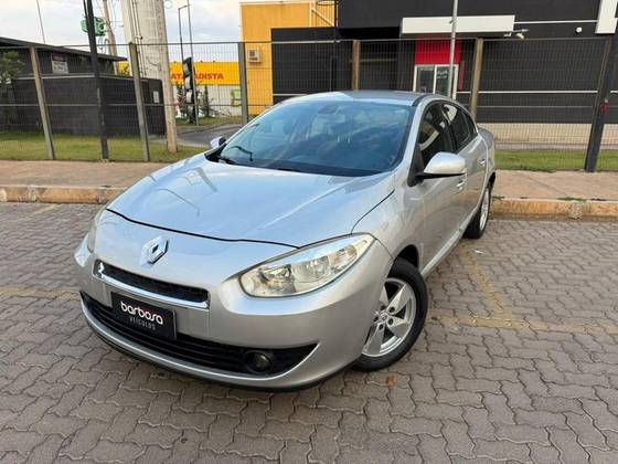 RENAULT FLUENCE 2.0 DYNAMIQUE 16V FLEX 4P AUTOMÁTICO