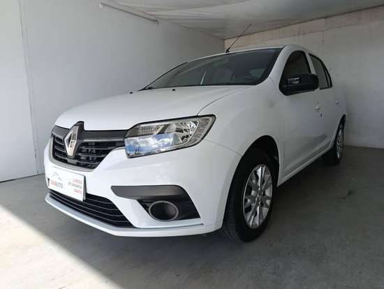 RENAULT-LOGAN-2023