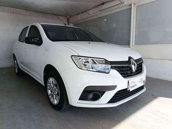 RENAULT-LOGAN-2023