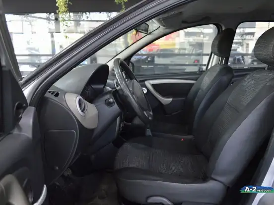 RENAULT-SANDERO-1.0 EXPRESSION 16V FLEX 4P MANUAL RENAULT-SANDERO-2010