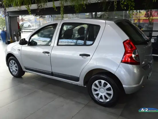 RENAULT-SANDERO-1.0 EXPRESSION 16V FLEX 4P MANUAL RENAULT-SANDERO-2010