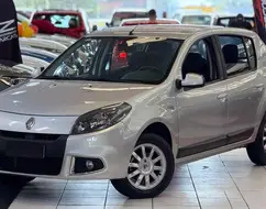 RENAULT SANDERO 1.6 PRIVILÉGE 16V FLEX 4P AUTOMÁTICO RENAULT SANDERO 1.6 PRIVILÉGE 16V FLEX 4P AUTOMÁTICO