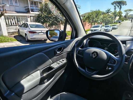 RENAULT-CAPTUR-1.6 16V SCE FLEX INTENSE X-TRONIC RENAULT-CAPTUR-2018