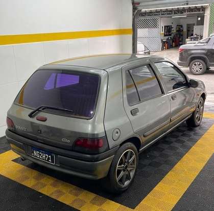 RENAULT-CLIO-1996