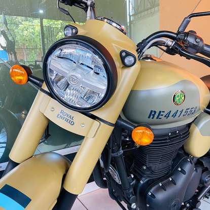 ROYAL ENFIELD-CLASSIC 350 SIGNALS-2025